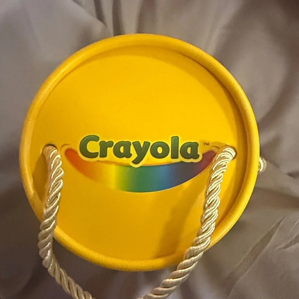Crayola Colorful Hot Chocolate - Emerald Green & Pacific Blue